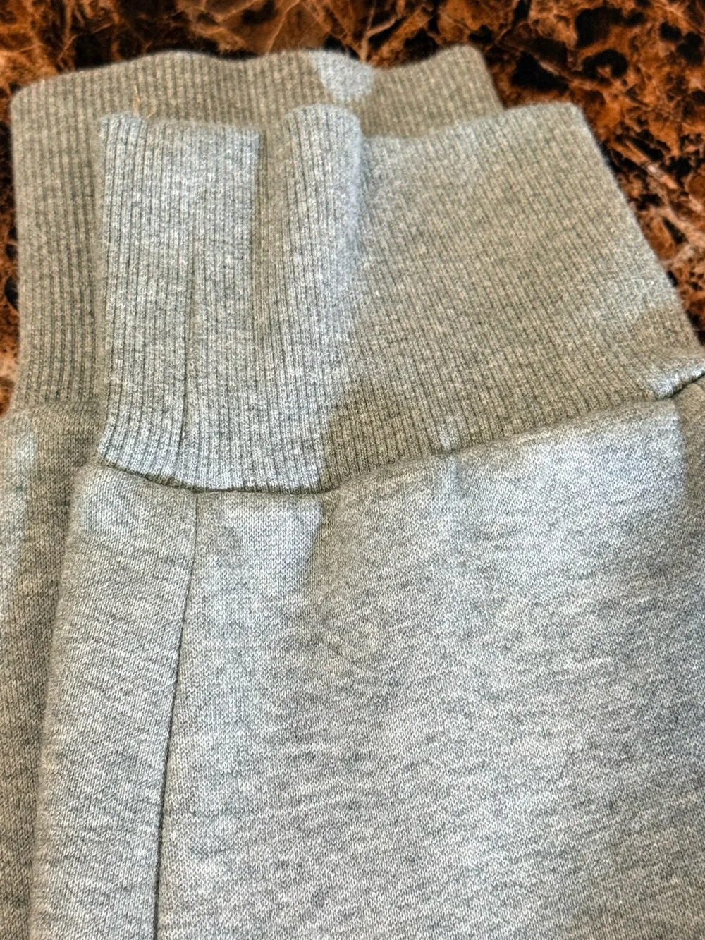 Puma mens M size Grey Jogger Pants like new